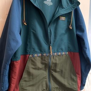 LL Bean Women's Mountain Classic Jacket, Multi-Color